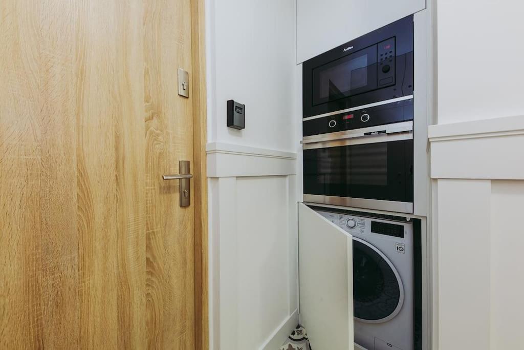 דירות ורשה Lux Apartament W Centrum, Plac Konstytucji, Klimatyzacja, Widokowy מראה חיצוני תמונה
